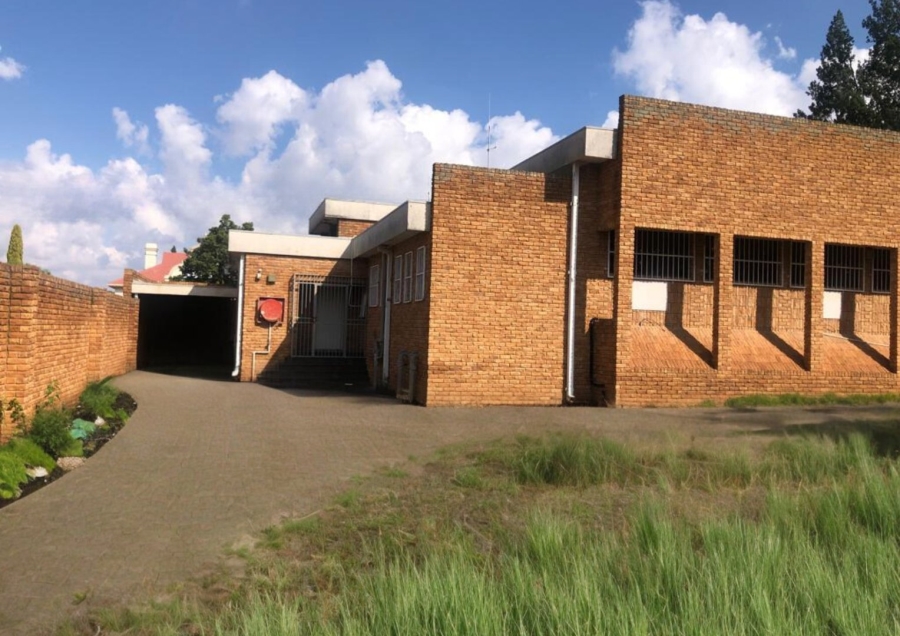 To Let  Bedroom Property for Rent in Vredefort Free State